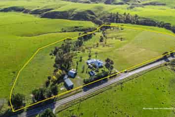 1322 Lake Ferry Road, Martinborough