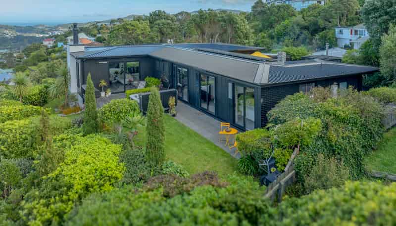 14 Alexandra Road, Roseneath
