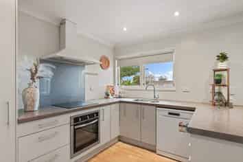 1 Walnut Place, Owhata