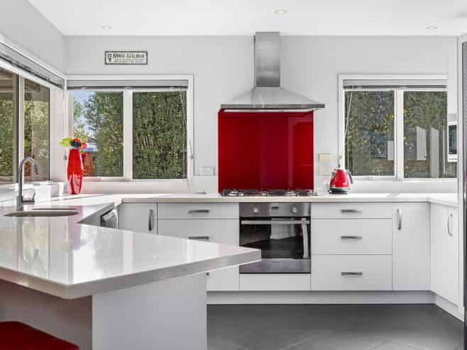 142 Victory Drive, Wharewaka
