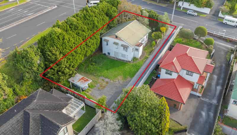 66 St Andrews Road, Epsom