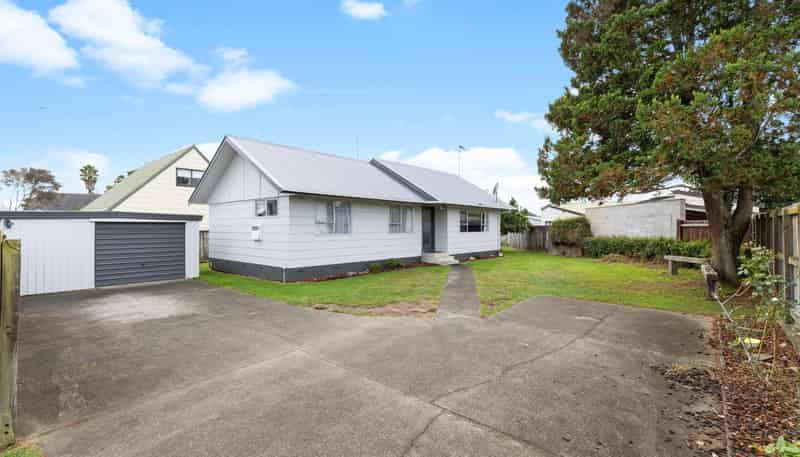 42B Elmwood Crescent, Pukete