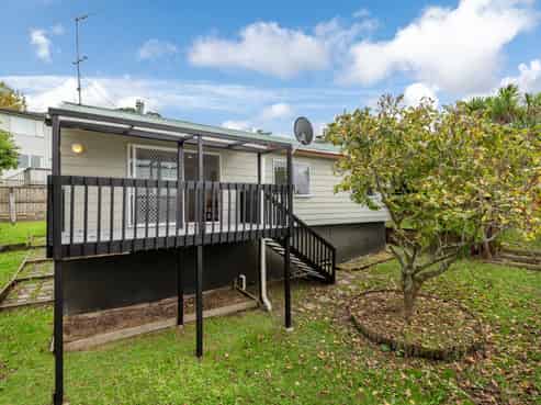 2/7 Taurus Crescent, Beach Haven