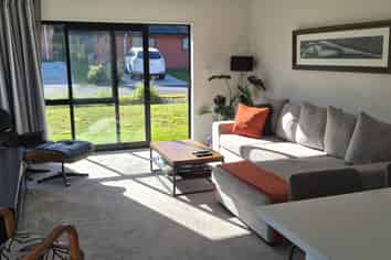 2 Winnie Close, Acacia Bay