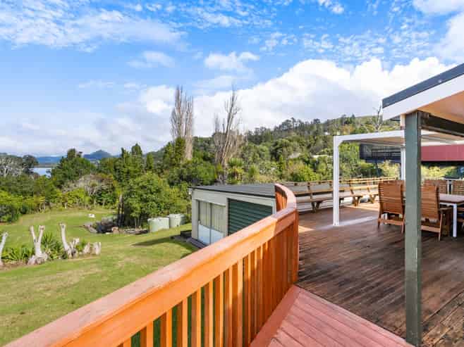 17 Ngahere Terrace, Opoutere
