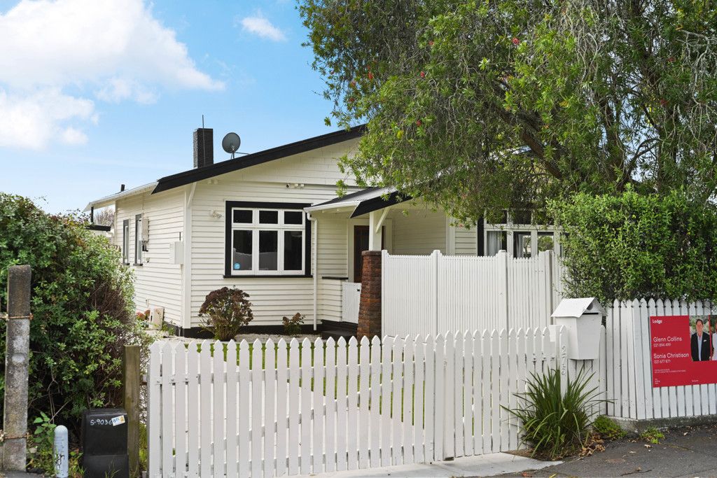 Timeless 1930's Bungalow – pohled 2