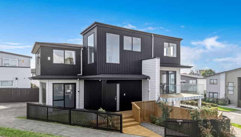 8 La Bella Road, Hobsonville