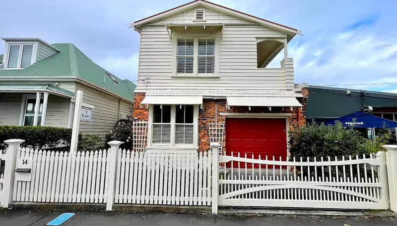 14 Wynyard Street, Devonport