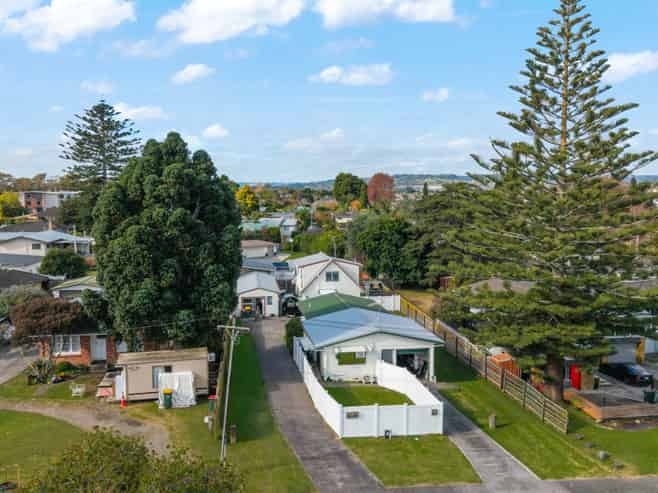 3 Shepherds Road, Papakura