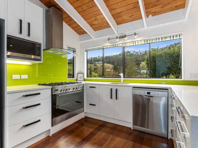 115A Memorial Drive, Parahaki