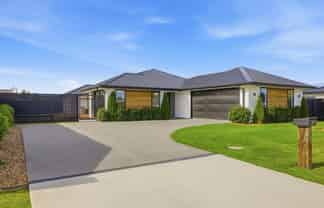 9 Merino Crescent, Amberley