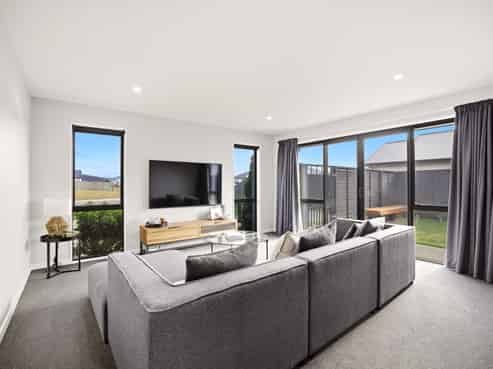 9 Merino Crescent, Amberley