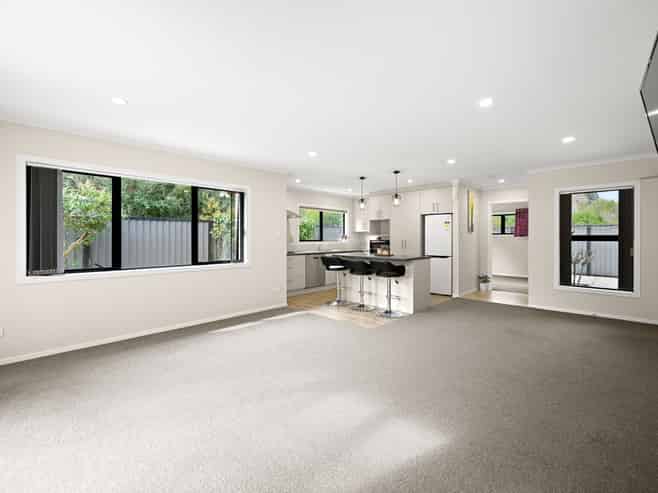 67 Stan Heather Drive, Glenview
