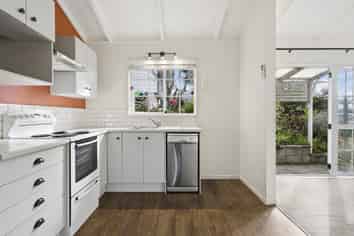 35 William Street, Waikanae Beach