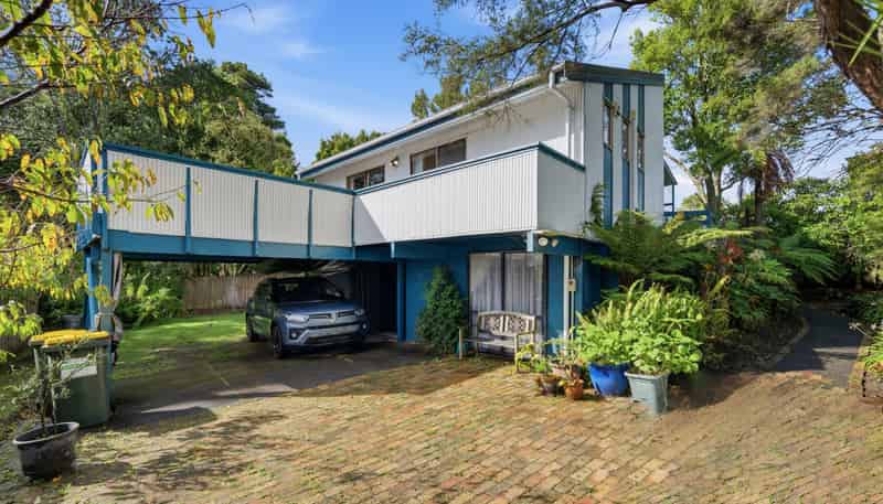 114 Atkinson Road, Titirangi