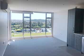 602/27 Don McKinnon Drive, Albany