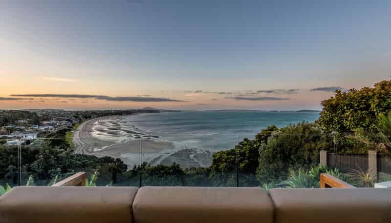 2/285 Bleakhouse Road, Mellons Bay