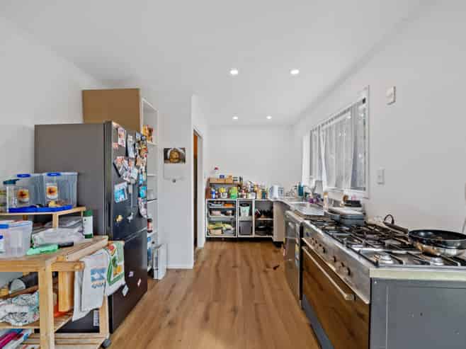 184 Don Buck Road, Massey