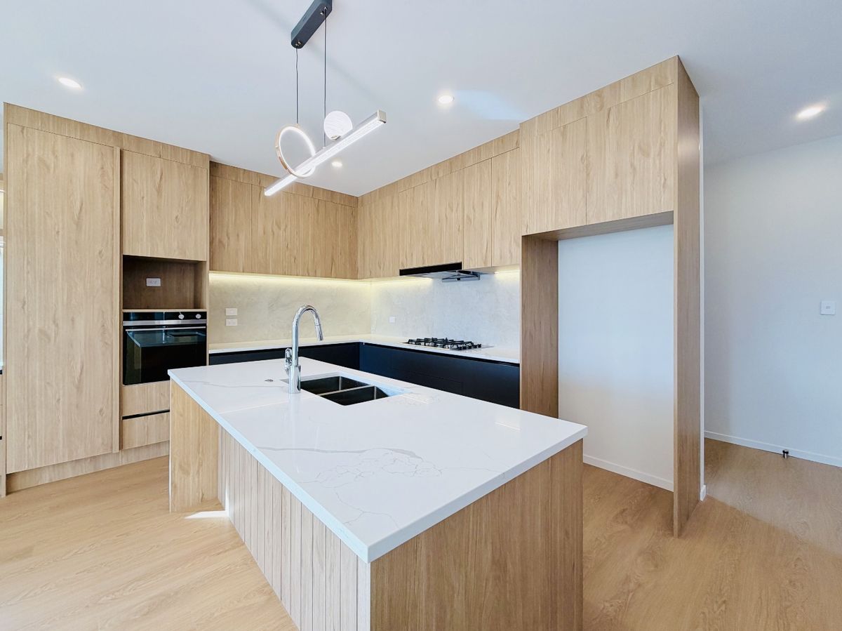 Brand New 7 Bedroom Family Home with 2 Ensuite + Granny Flat! - Ansicht 5