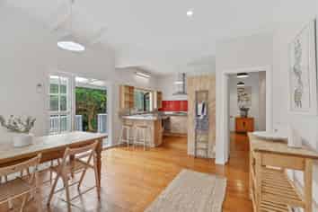 350 Oaia Road, Muriwai