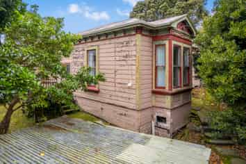 33 Nairn Street, Mount Cook