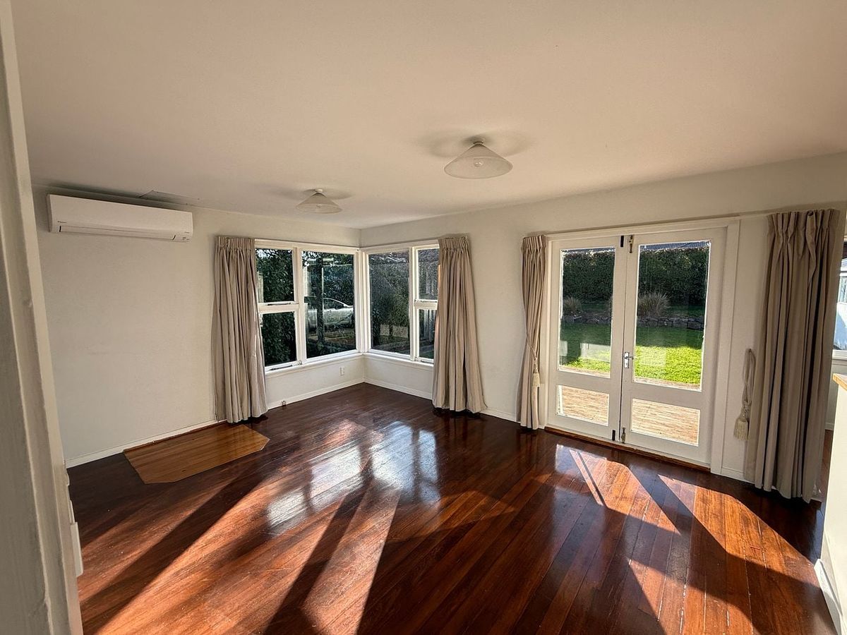 Sunny 3 bedroom home in a great location - Ansicht 2