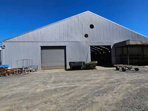 Large Engineering Workshop FOR LEASE!