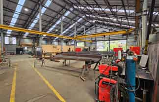 Large Engineering Workshop FOR LEASE!