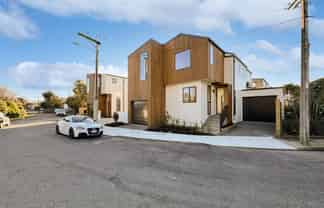 4/323 Riverside Drive, Waterloo