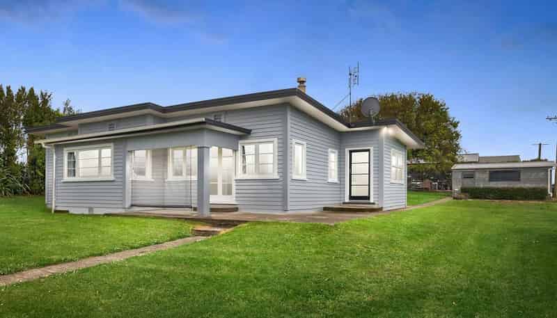 3016 Awhitu Road, Awhitu