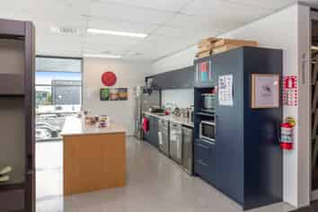 Multi-tenanted office asset with exceptional parking