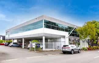 Multi-tenanted office asset with exceptional parking