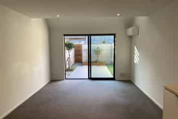 2/435 Madras Street, Saint Albans