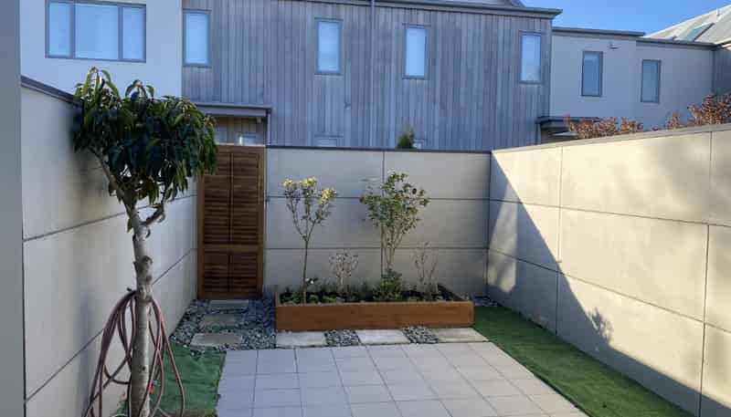 2/435 Madras Street, Saint Albans