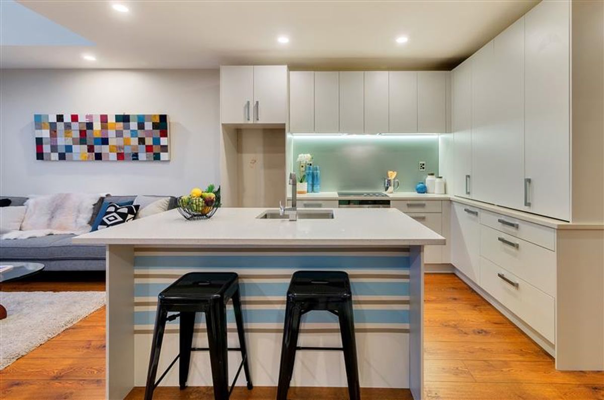 NEWMARKET, 3 BEDROOMS - Widok 5