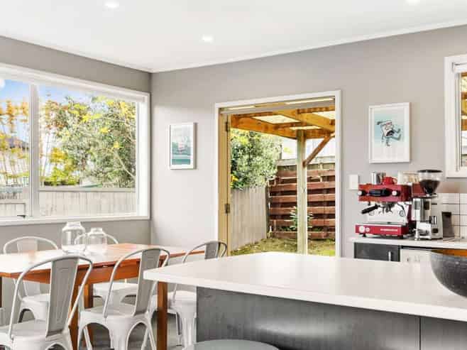 132 Awaruku Road, Torbay