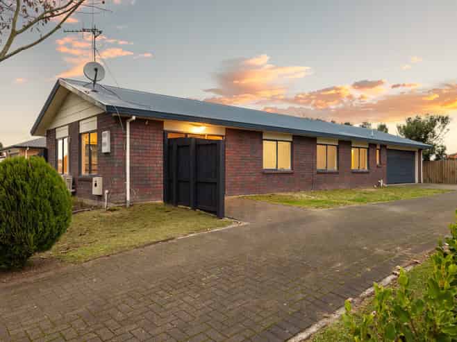 9 Catalina Drive, Melville