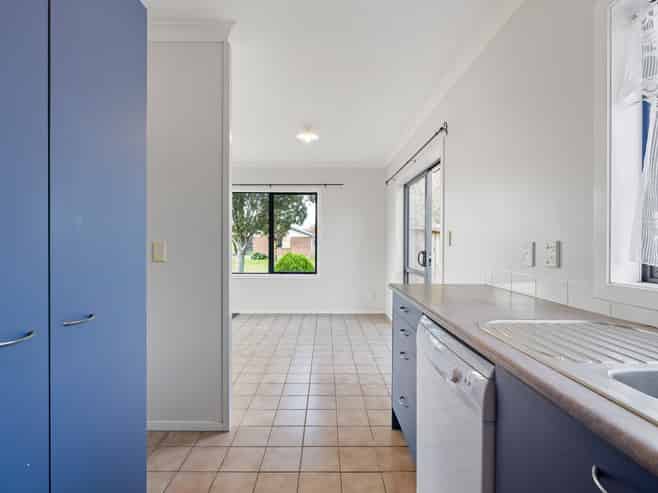 9 Catalina Drive, Melville