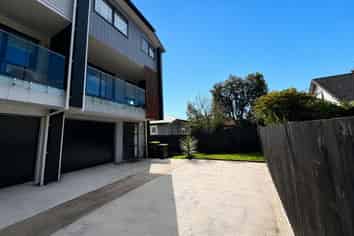 672F Mount Albert Road, Royal Oak