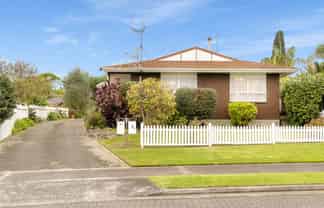 3A Benjamin Place, Matua