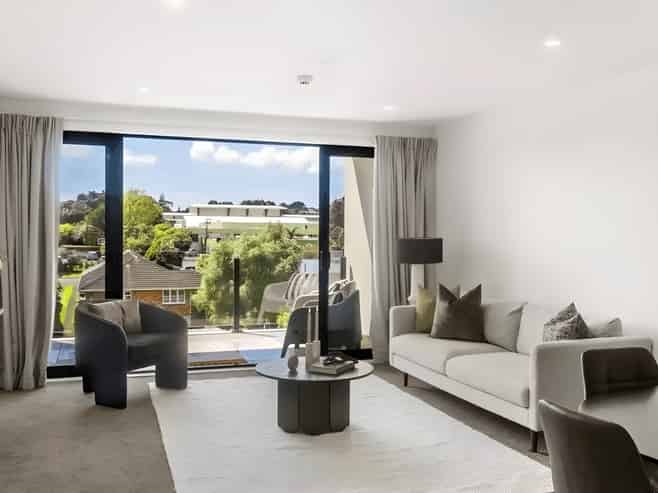 210/8 Thompson Park Road, Mount Wellington