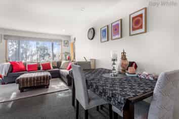 2/38 Fenchurch Street, Redwood