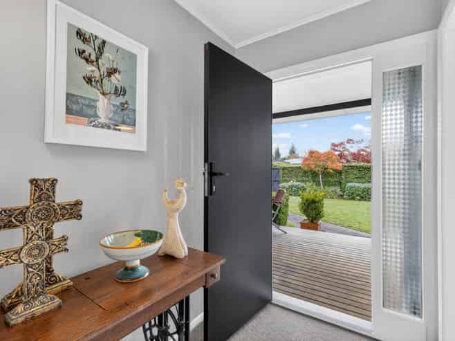 9 Sandwich Road, Saint Andrews