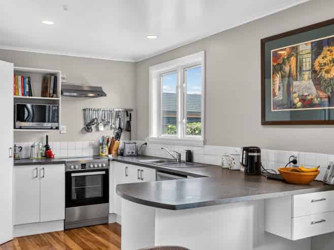 9 Sandwich Road, Saint Andrews