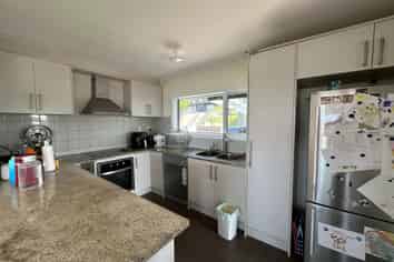 5 Panorama Court, Red Beach