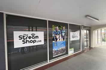 For Lease – simple and functional office space