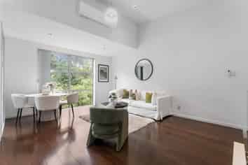 63 Gibraltar Crescent, Parnell
