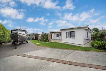 49 Kurnell Drive, Botany Downs