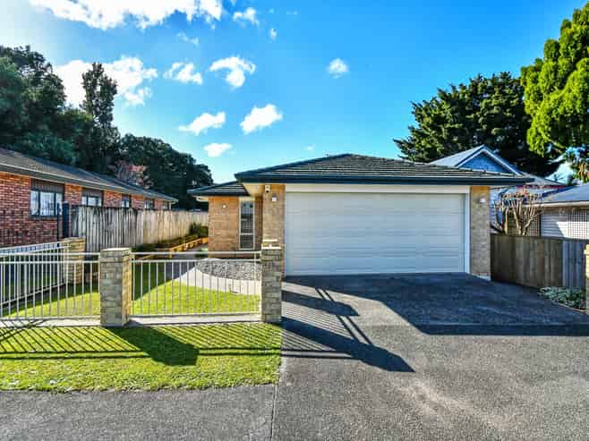 19 Shirley Avenue, Papakura