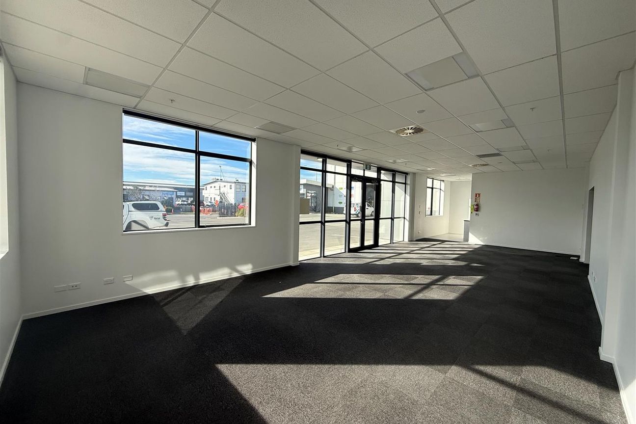 Well-Located and Flexible Industrial Space - Widok 3